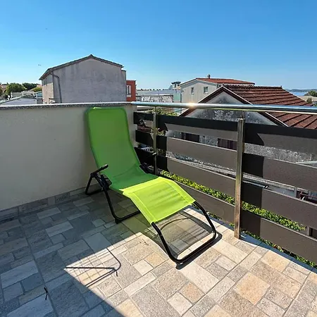 1 Bedroom Amazing In Appartement *