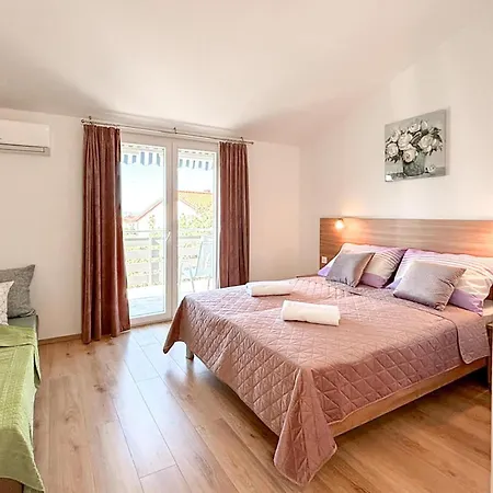 1 Bedroom Amazing In Appartement *